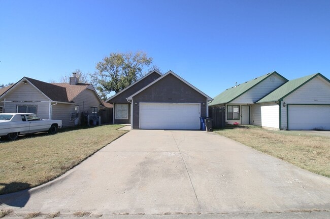 Photo - 3 Bed 2 Bath Rental Home in Tulsa