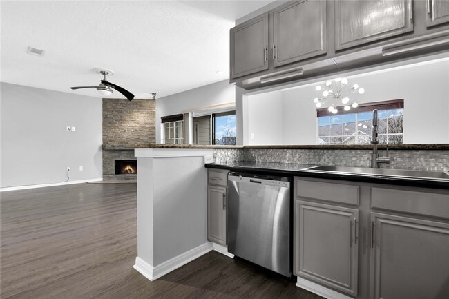 Photo - 12565 Melville Dr Unidad 123
