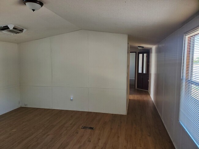 Photo - 286 Red Cliffs Dr