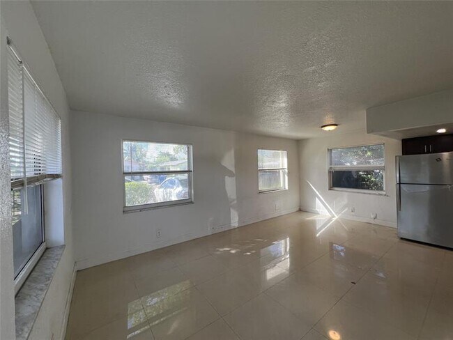 Photo - 1275 SW 36th Ave Unidad A