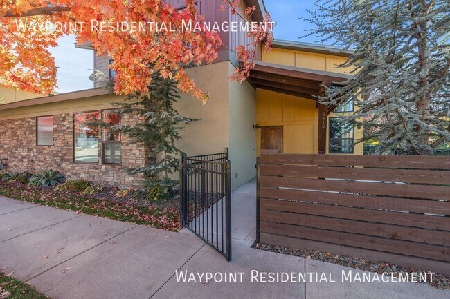 Photo - 1415 E Lone Creek Dr