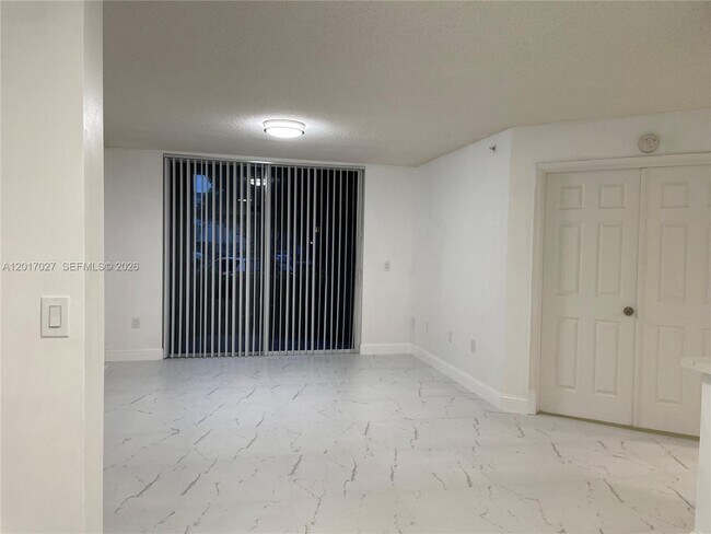 Photo - 720 SW 111th Ave Unit 101