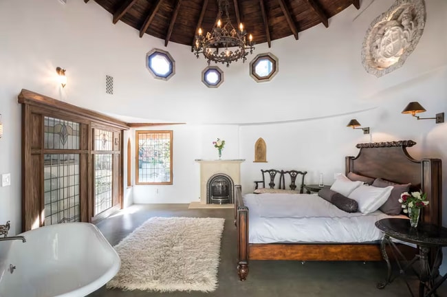 Photo - 8978 Wonderland Ave