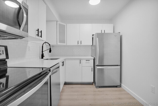 Photo - 3701 N Country Club Dr Unit 404