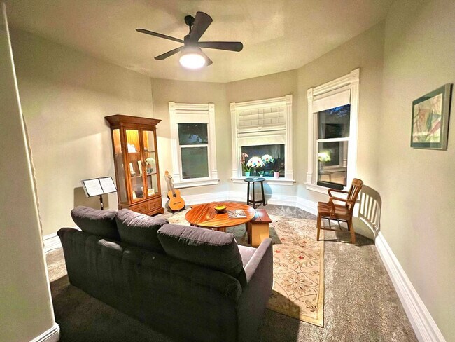 Photo - 437 N 700 W Unidad ID1389253P