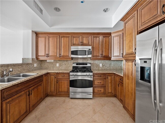 Photo - 1530 S Centinela Ave Unit 202