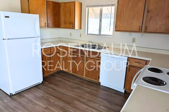 Photo - Charming and cozy 2-bedrooms, 1-bath upstairs unit in the heart of Prescott Valley!