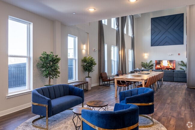 Hopkinson Lounge