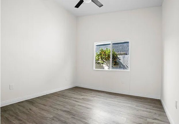 Photo - 553 S Caswell St