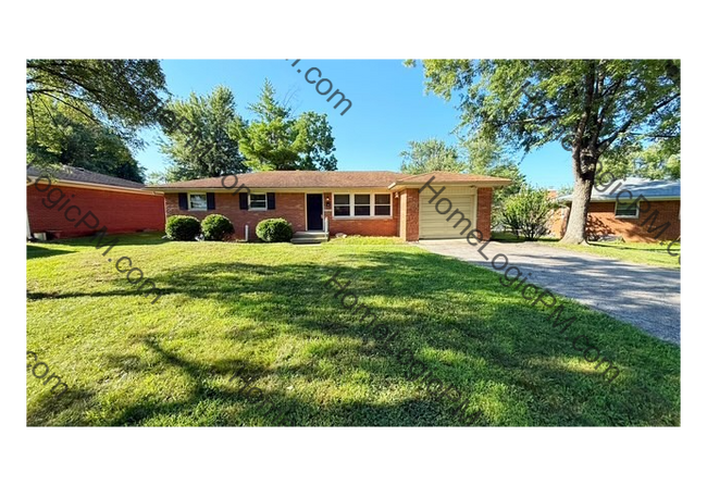 Building Photo - LAWRENCE 4 BEDROOM W/BASEMENT RECENTLY UPDATED! AVAILABLE NOW!