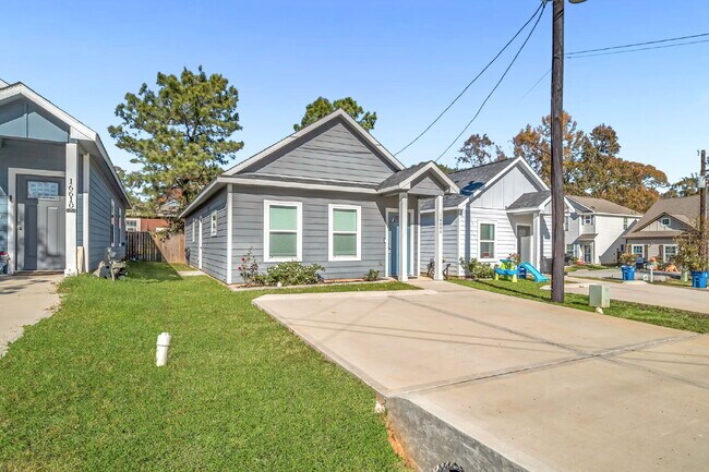 Photo - 16606 E Forrestal St