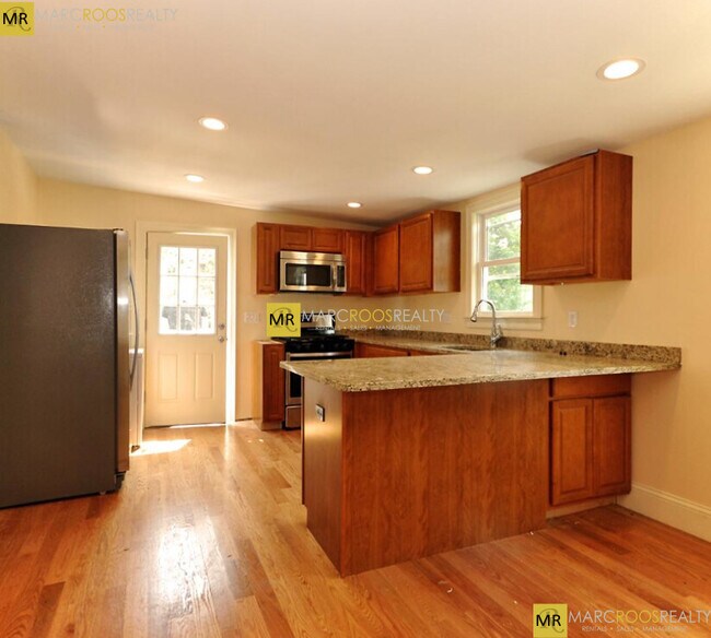 Photo - 35 Pratt St Condo Unit 1