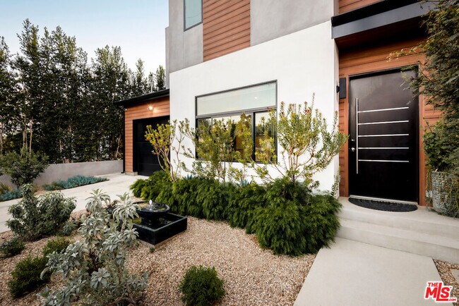 Photo - 4211 Ince Blvd