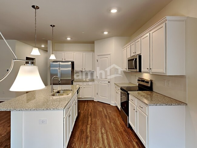 Photo - 1350 Ashlyn Ct