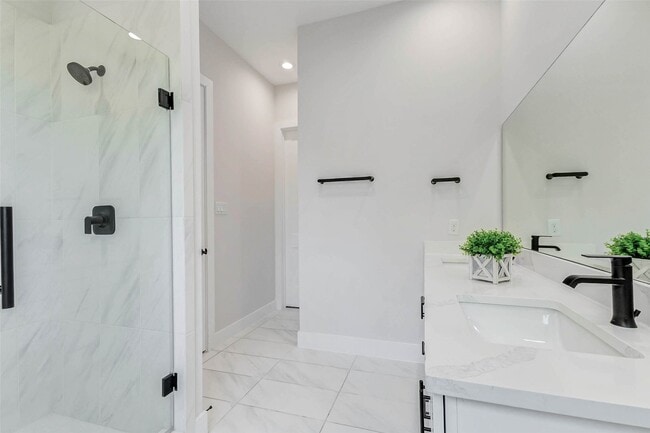 Photo - 2310 Campbell Rd