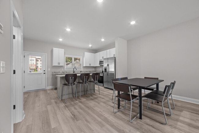Photo - 9th + Forbes Luxury Student Living