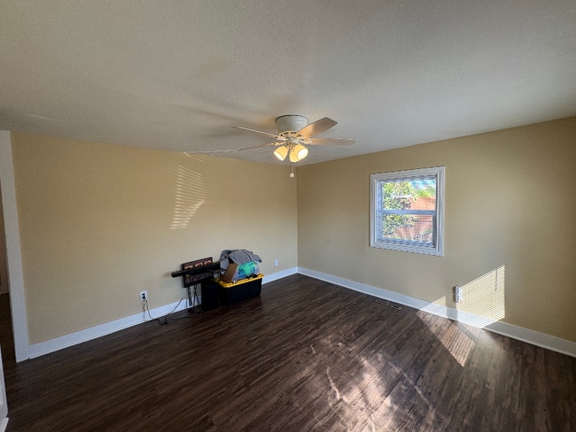 Photo - 2026 Penrose Dr