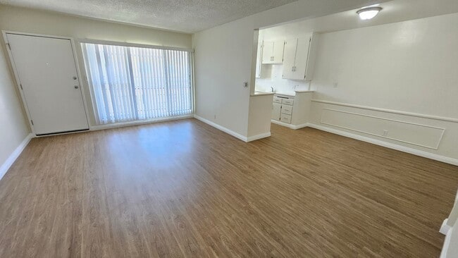 Photo - 3945 Stevely Ave Unit 19