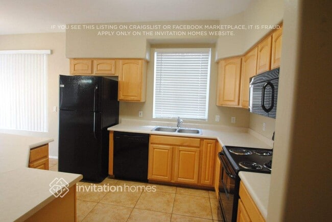 Photo - 606 W McRae Dr