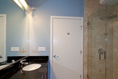 Photo - 651 N Milwaukee Ave