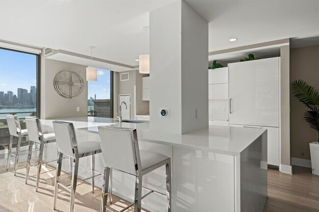 Photo - 9 Ave at Port Imperial Unit 916