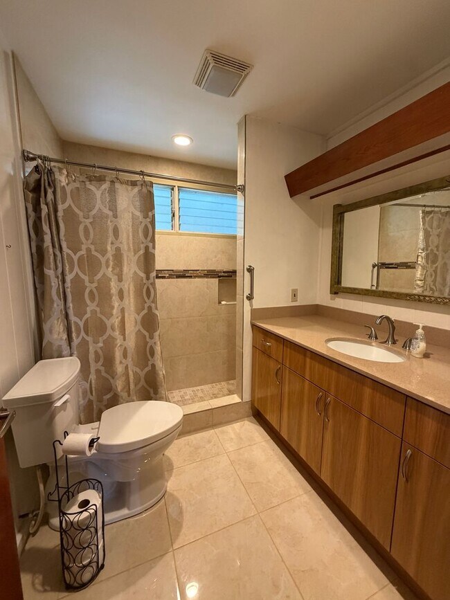 Photo - 3 BDRM/1 BATH with Ohana Unit
