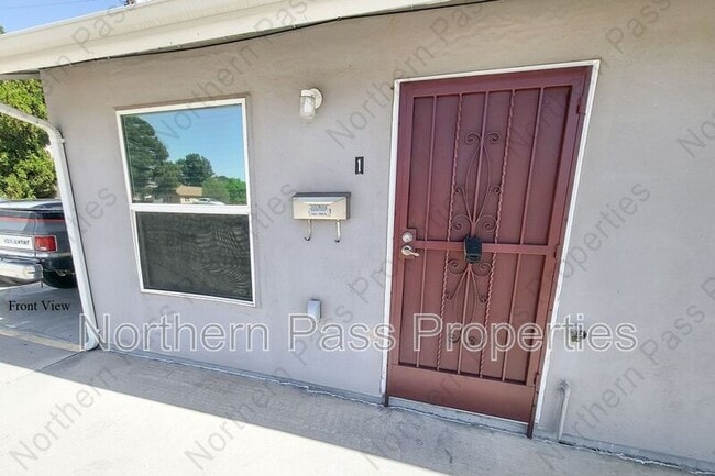 Building Photo - 7365 N. Loop Unit 1