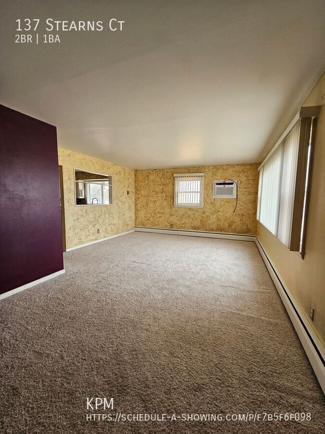 Photo - 137 Stearns Ct