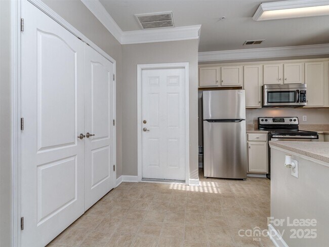 Photo - 2074 Ayrsley Town Blvd