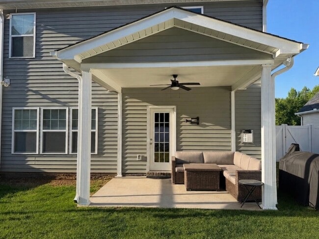 Photo - 114 Hanover Ct