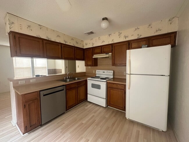 Photo - NEW IN MANAGEMENT - AVAILABLE NOW