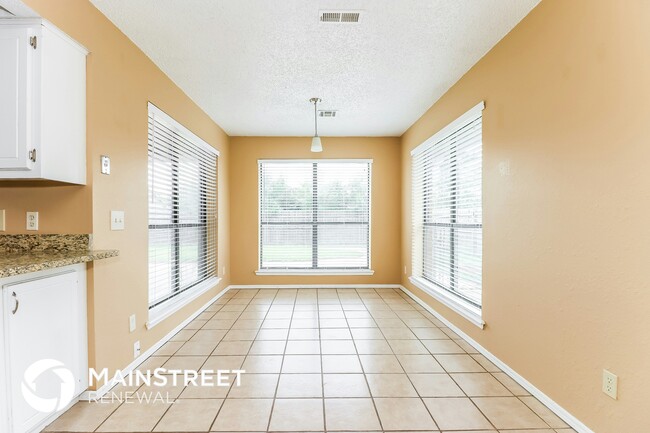 Photo - 100 N Eastgate Dr