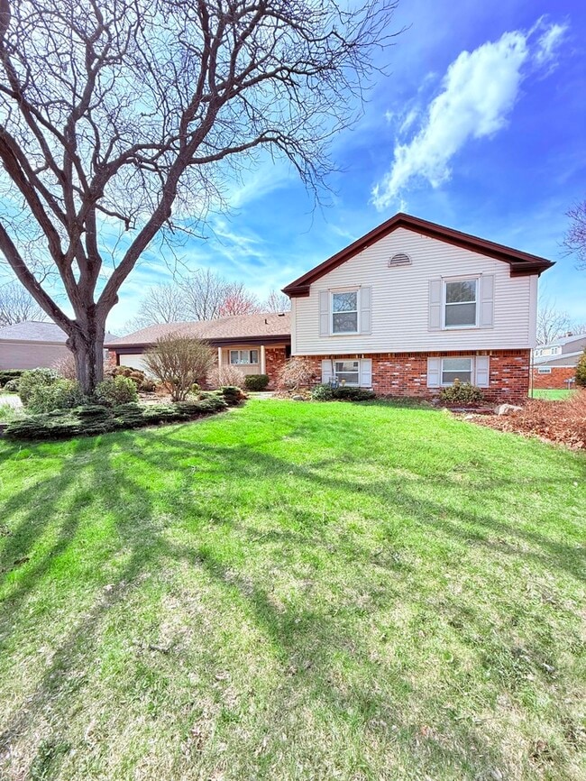 Photo - 42021 Banbury Ct