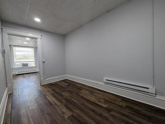 Photo - 124 S 2nd St