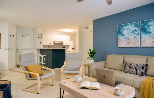 Photo - 19601 E Country Club Dr Unit 7202