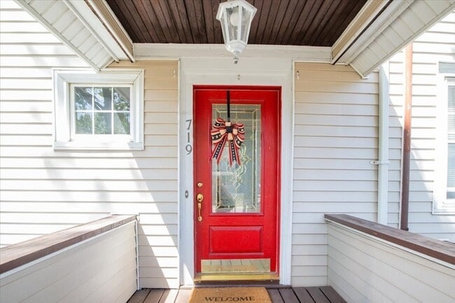 Photo - 715 Truman Pkwy