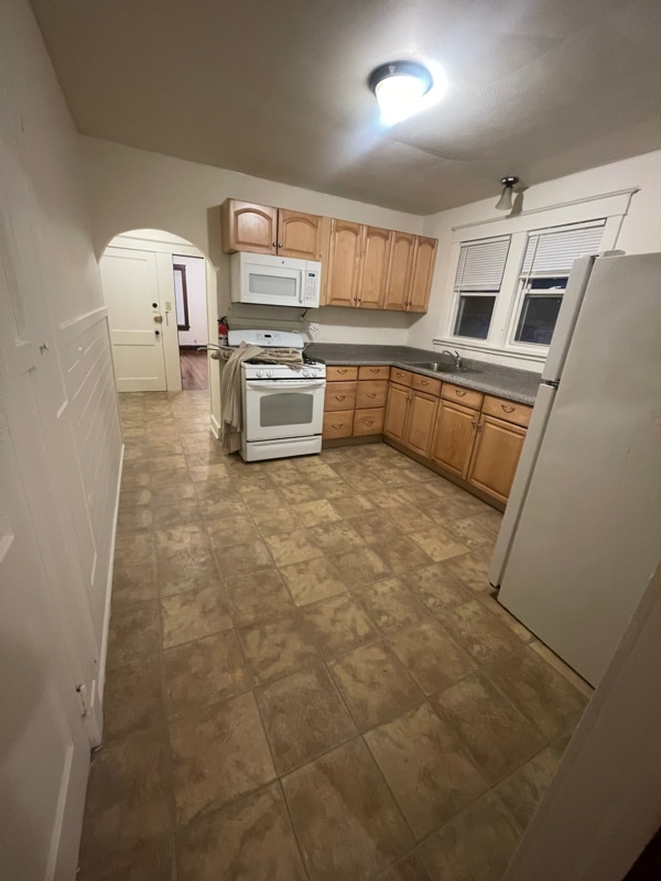 Photo - 734 Riverside Dr Unit #2R