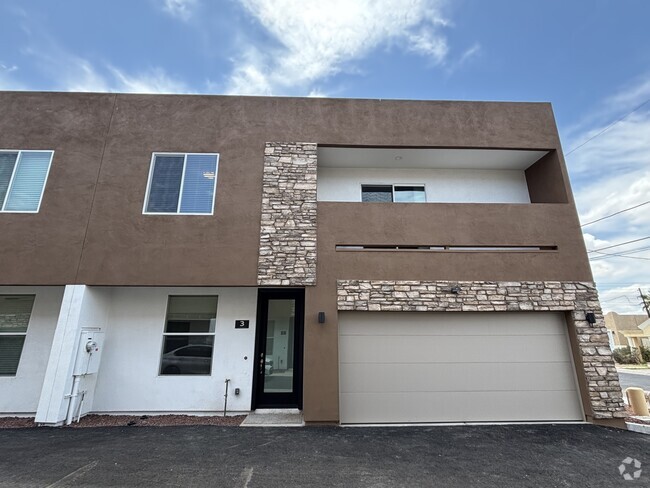 Building Photo - 4307 N 13th Pl Unit 3 Rental