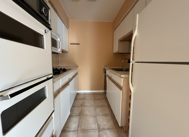 Photo - 6901 Valley Ave Unidad B5