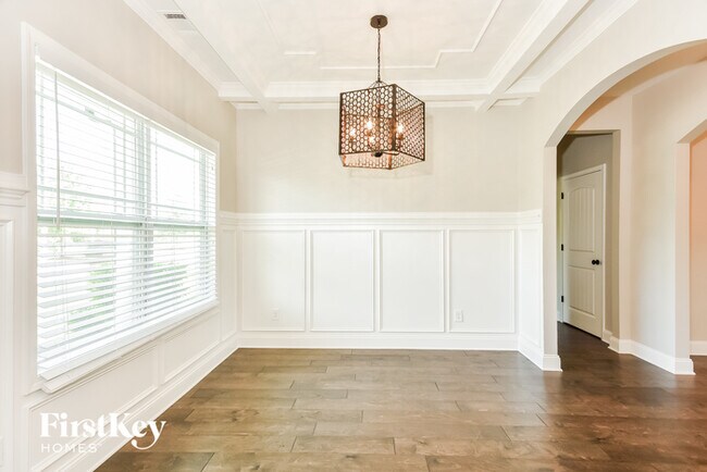 Photo - 2933 Cason Ln