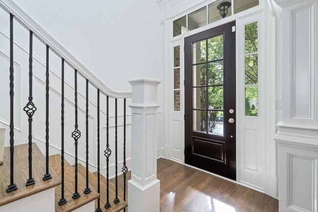 Photo - 3064 Stone Gate Dr NE