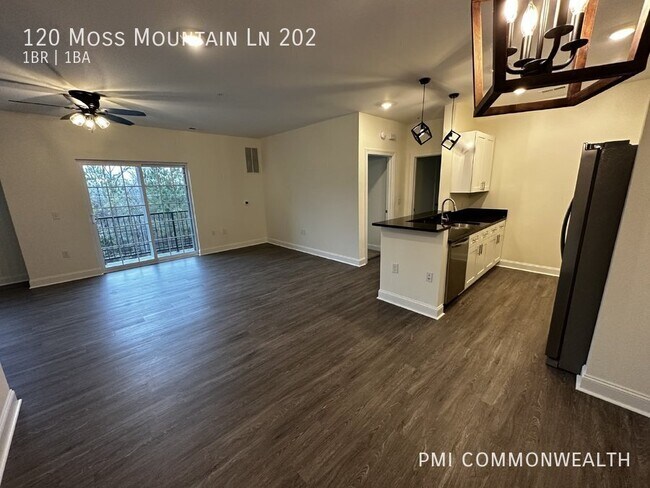 Photo - 120 Moss Mountain Ln