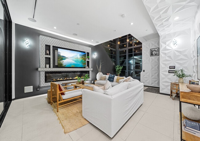 Photo - 838 California Ave