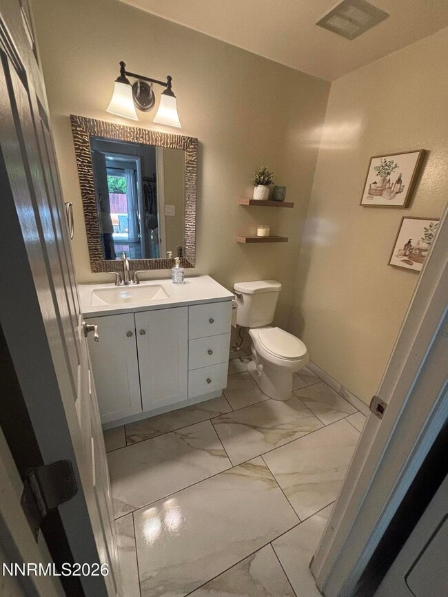 Photo - 1667 London Cir