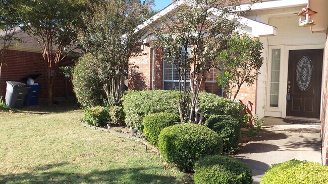 Photo - Charming 3 bedroom. Available NOW! Little Elm