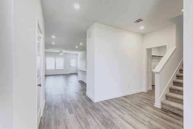 Photo - 3918 Windy Whisper Dr