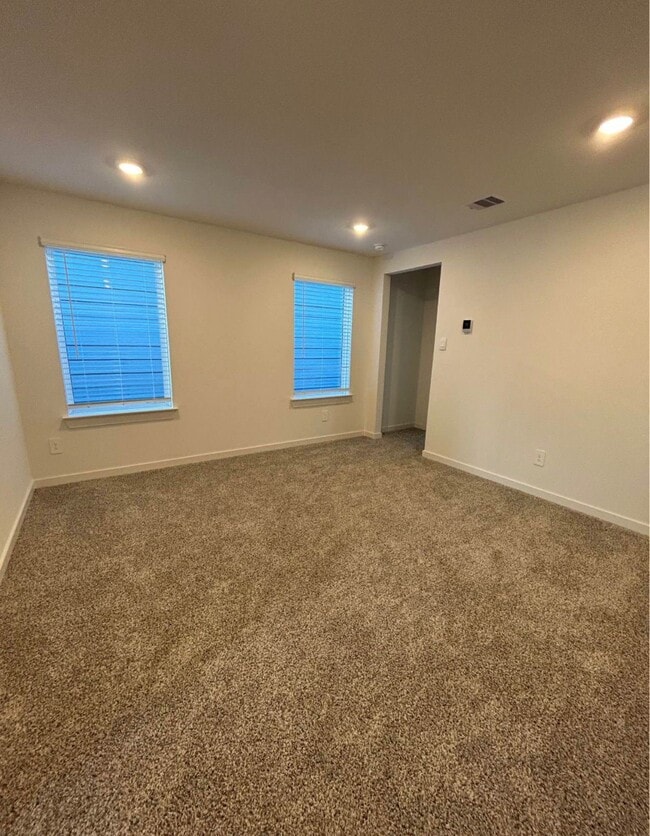 Photo - 3527 Shearwater St