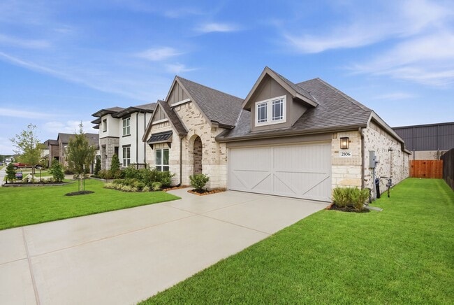 Photo - 2106 Villa Flora Ln