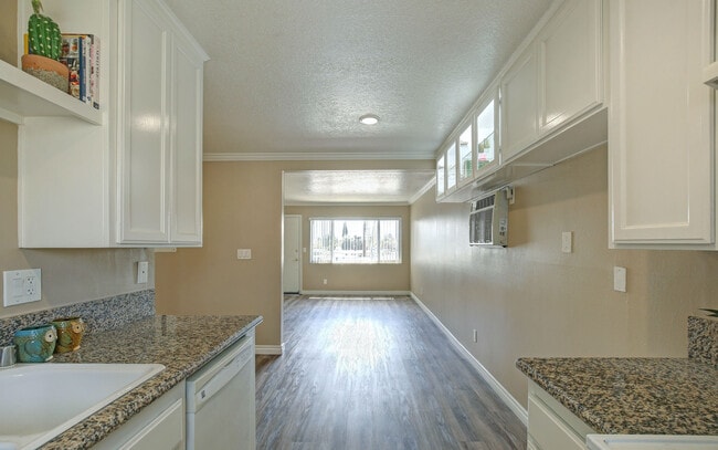 Walnut Grand