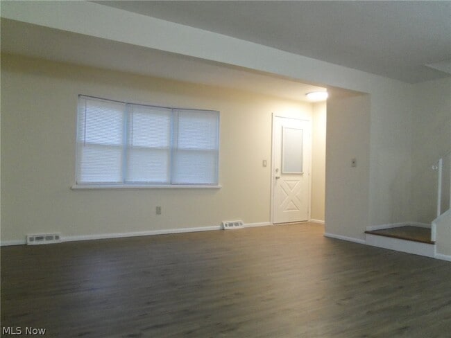 Photo - 762 Mentor Ave Unidad 31